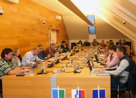 6. SEJA OBČINSKEGA SVETA 04 FOTO LJUBO VUKELIČ